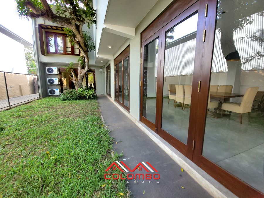 Beautiful Modern Furnished House for Rent in Anderson Road, Colombo 05. Colombo's most exclusive and secure residential neighbourhood.