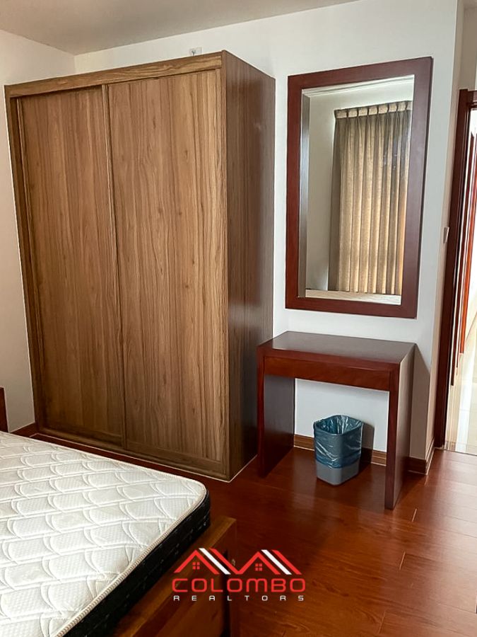 Cupboards in Bedroom of Astoria Apartments Tower Furnished Apartment for Rent in Colombo 3 by Colombo Realtors