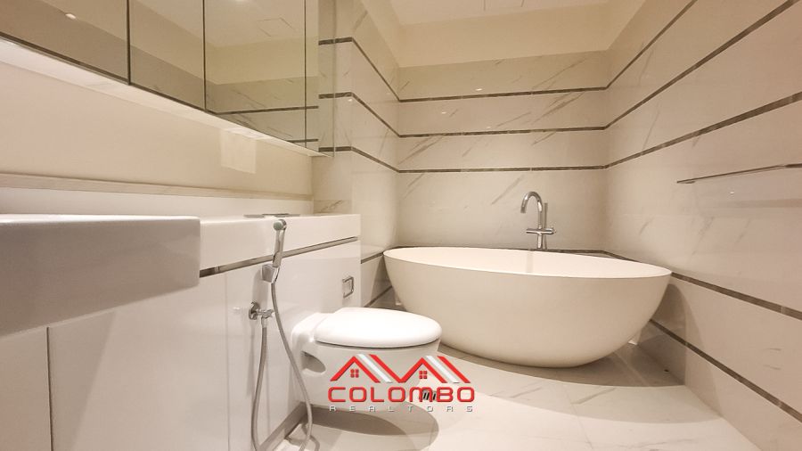 Luxury apartment 39th 40th 41st floors of Cinnamon Life, Colombo 02, offering stunning sea views for rent / lease. By Colombo Realtors, the Best Real Estate Company in Sri Lanka