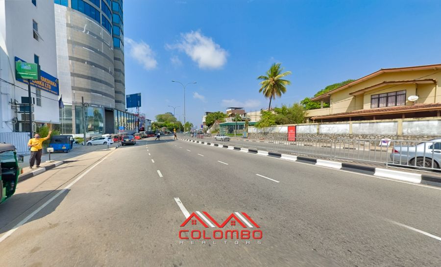 Best Prime 18 perch land facing Baseline Road, Elvitigala Mawatha — ideal for a showroom, apartment, or commercial building development for sale by Colombo Realtors