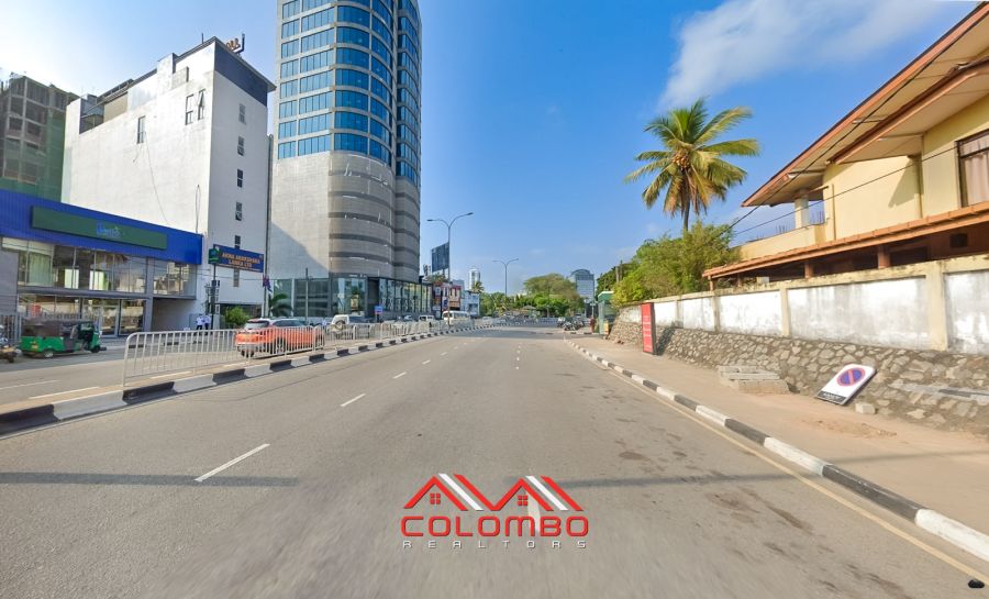 Best Prime 18 perch land facing Baseline Road, Elvitigala Mawatha — ideal for a showroom, apartment, or commercial building development for sale by Colombo Realtors