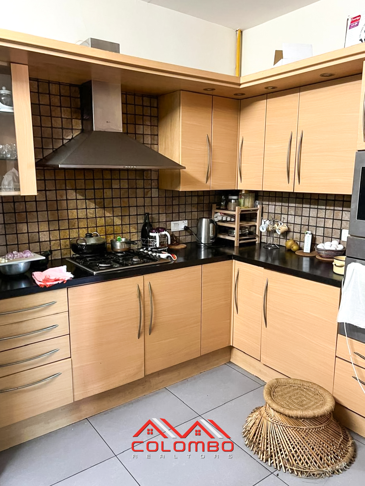 Iceland Residencies 4 Bedroom Sea View Furnished Luxury Apartment for SALE in Colombo 3 by Colombo Realtors