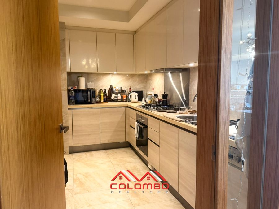 One Galle Face Shangri La Fully Furnished Sea View Upper Floor Luxury Modern Apartments for Rent or Lease in Colombo 2 by Colombo Realtors