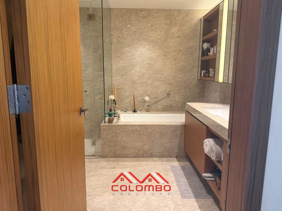 One Galle Face Shangri La Fully Furnished Sea View Upper Floor Luxury Modern Apartments for Rent or Lease in Colombo 2 by Colombo Realtors