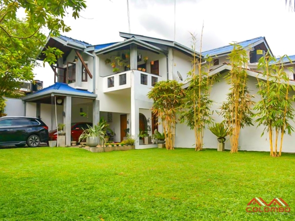 battaramulla pelawatte akuregoda road  perch land modern house property sale buy sri lanka sl colombo realtors lk
