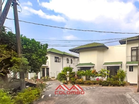 23.5 perch land for sale in Capital Kingdom in Thalawathugoda sold by best agents Colombo Realtors