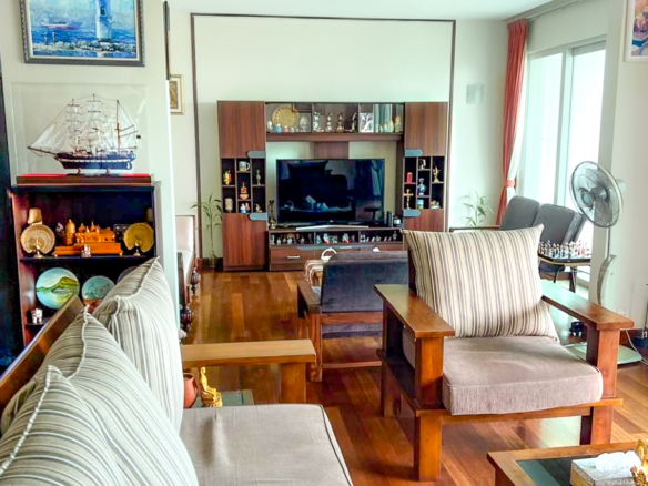 Iceland Residencies 4 Bedroom Sea View Furnished Luxury Apartment for SALE in Colombo 3 by Colombo Realtors