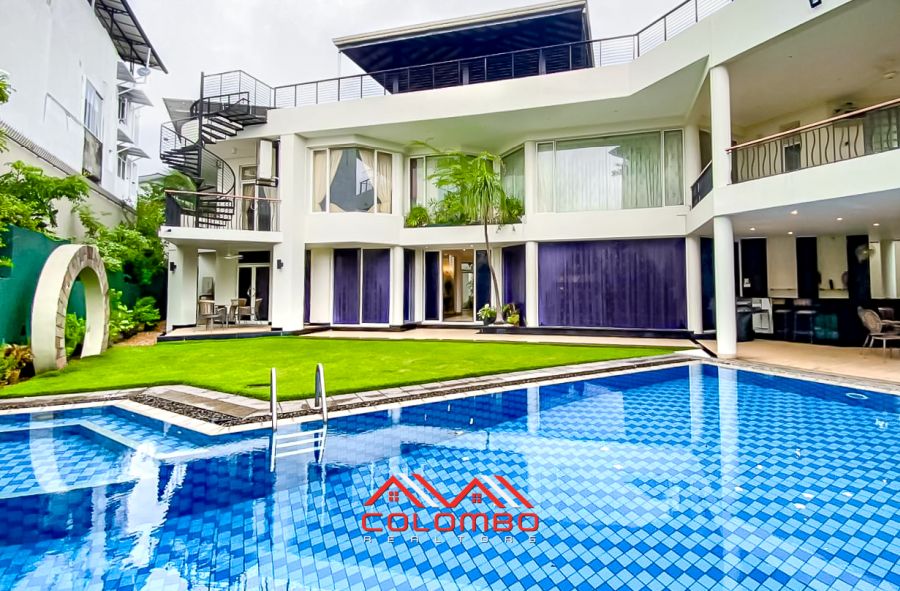 Beautiful foreign architect-designed luxury residence located just 500m from the Nawala–Rajagiriya Road for sale. Sold by Colombo Realtors